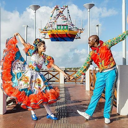 アラカジュ Oceano Azul Hospedagens A 50 M Da Orla-Passarela Do Caranguejoヴィラ エクステリア 写真